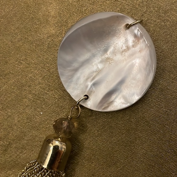 Shell Pendant with Tassel and Pearl Fringe Dangle Earrings - Picture 3 of 4